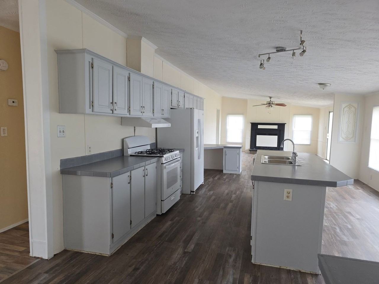 2249 Bowman Branch Hwy - Photo 4 of 13