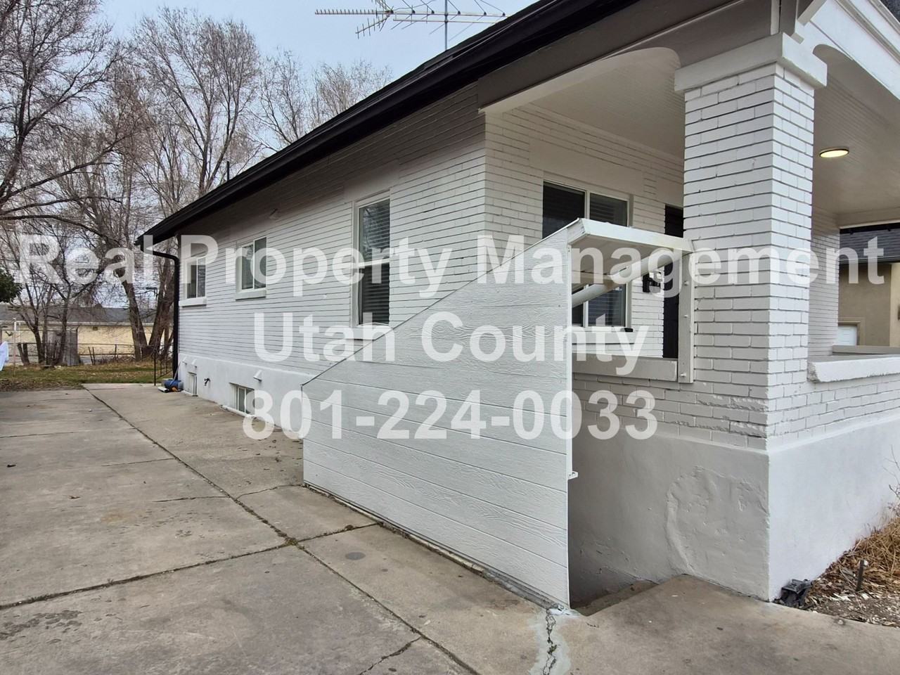 30 S Duplex - Photo 3 of 3