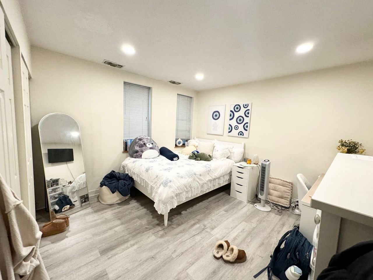 71 Gainsborough St - Photo 3 of 6