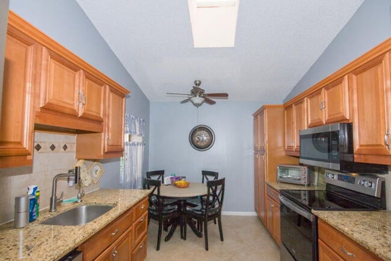 4907 Boxwood Cir