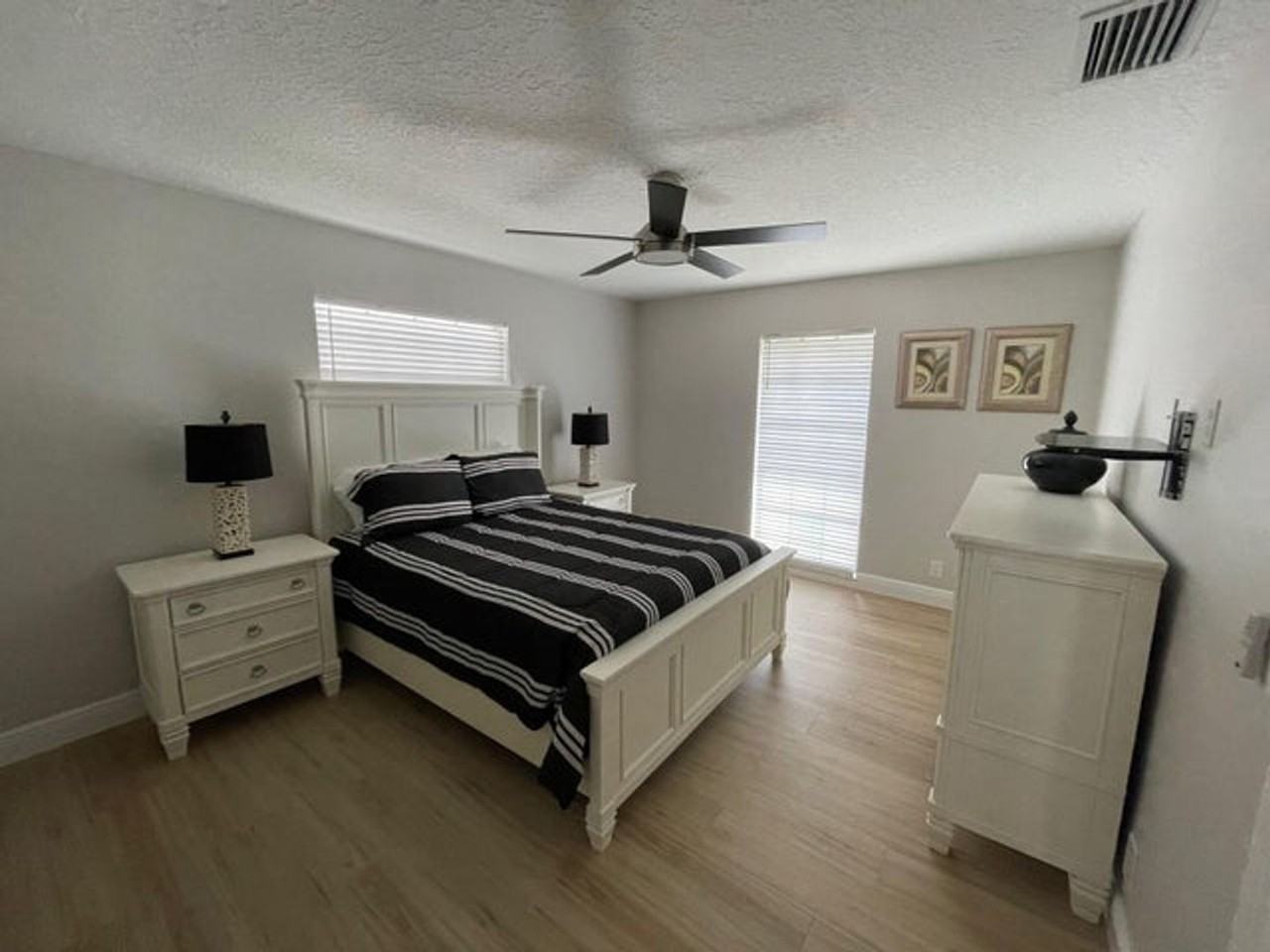 2601 W Carandis Rd - Photo 6 of 13