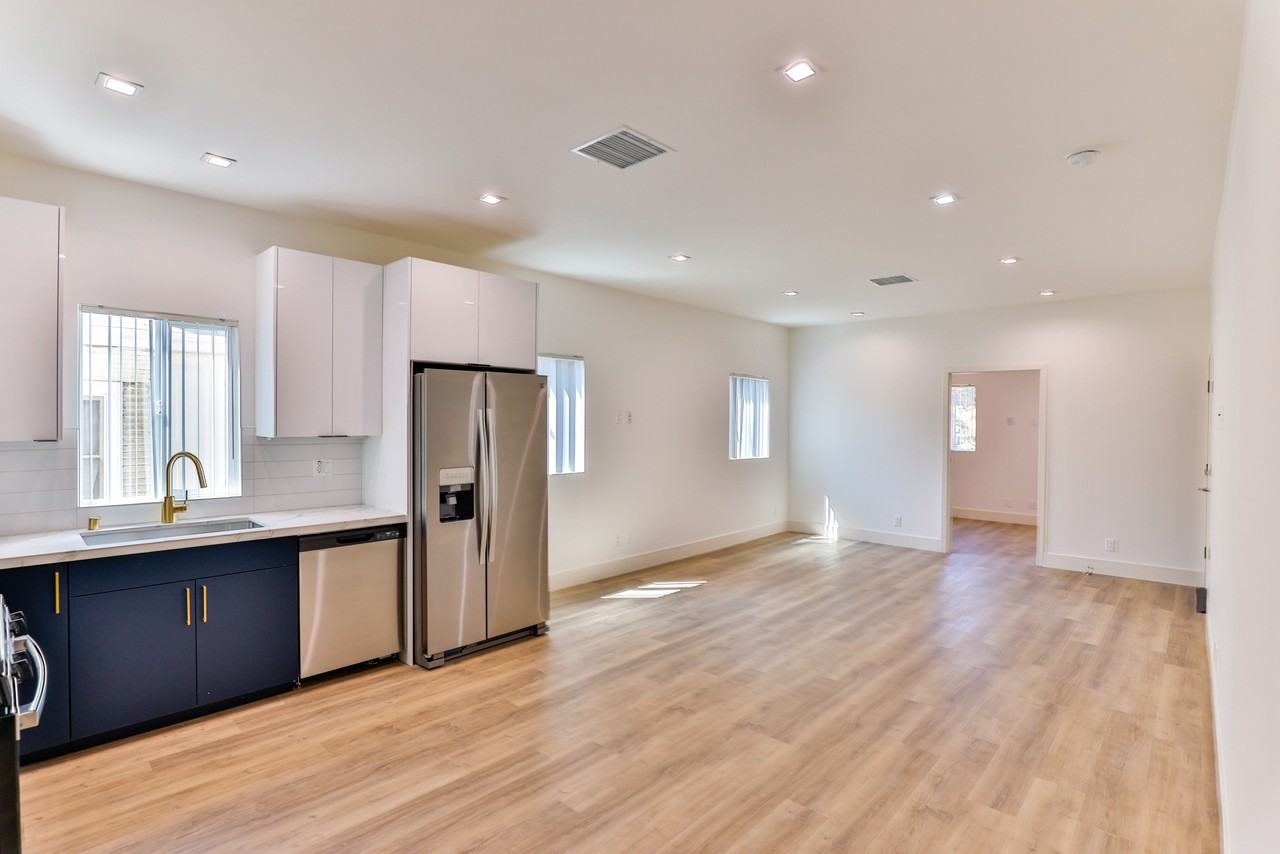 Premium Dion Apartments - Photo 7 of 12