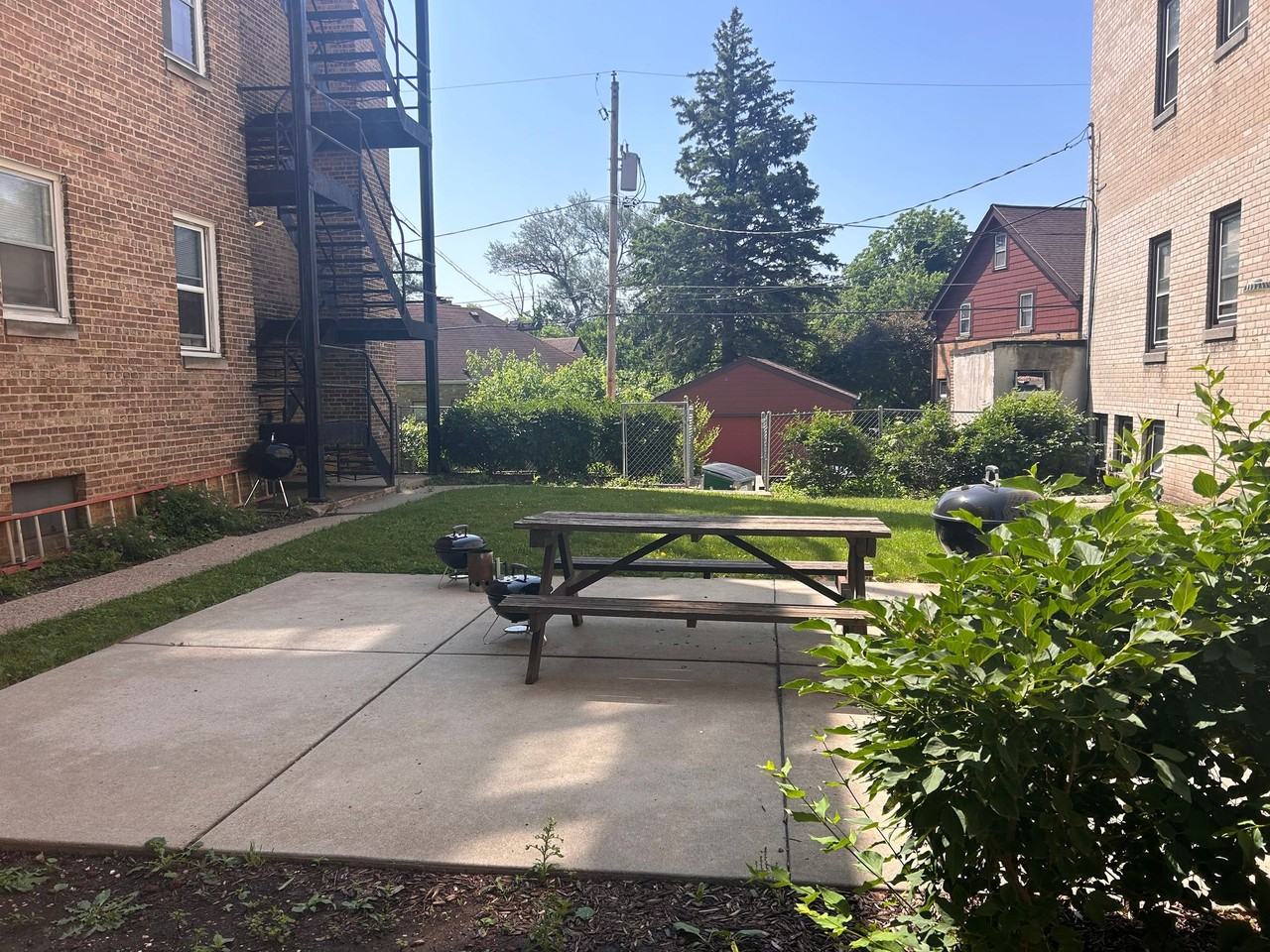 5439 W Martin Dr - Photo 2 of 5