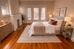 featured image of 4007 Holly St