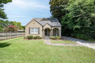 432 27th St - Photo 1 of 1