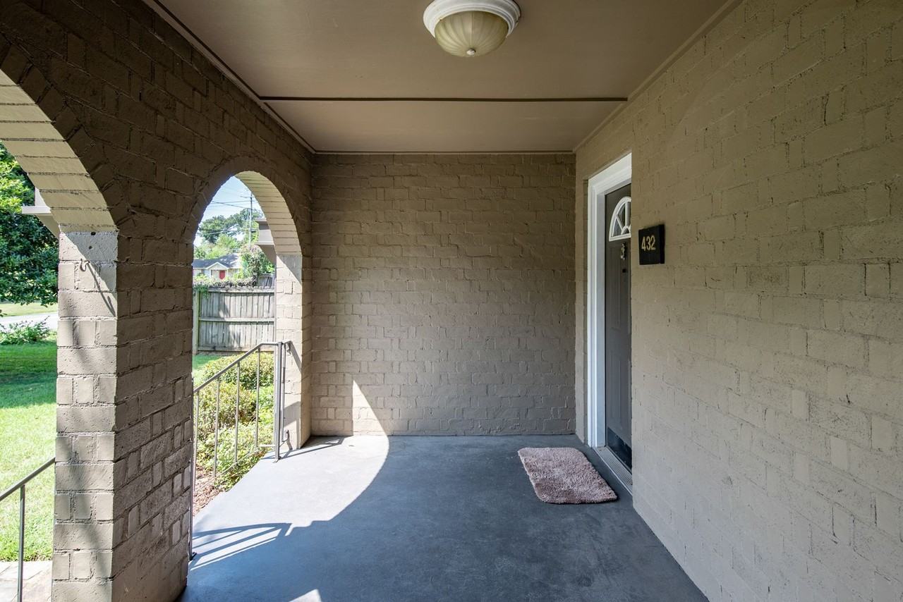 432 27th St - Photo 6 of 50