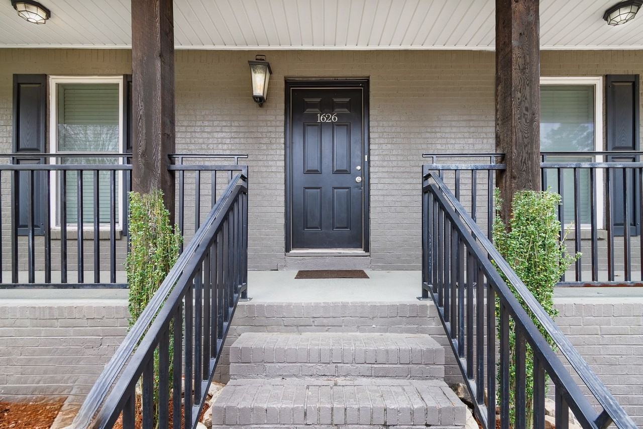 1626 17th Ave E - Photo 2 of 22