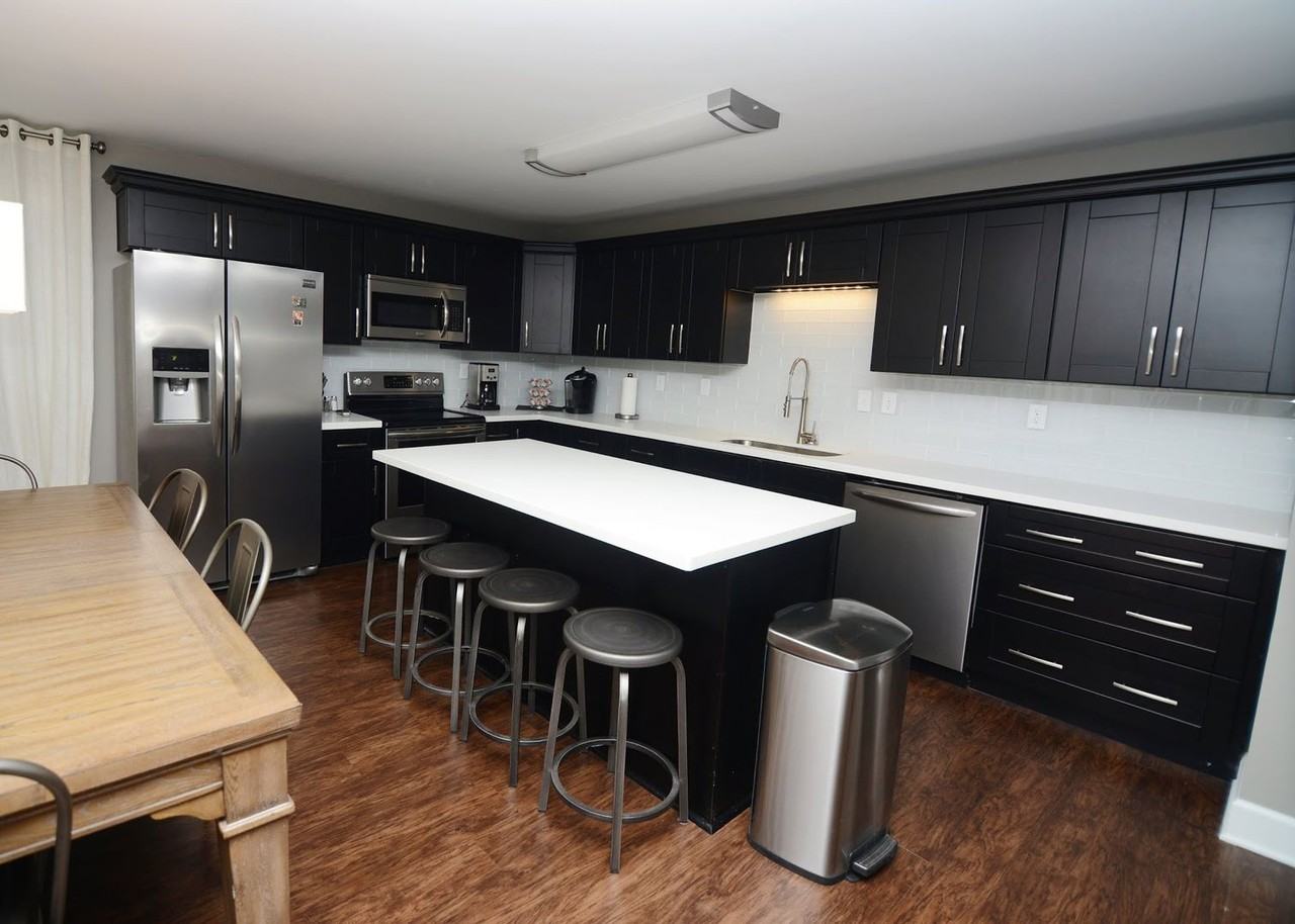 1626 17th Ave E - Photo 4 of 22