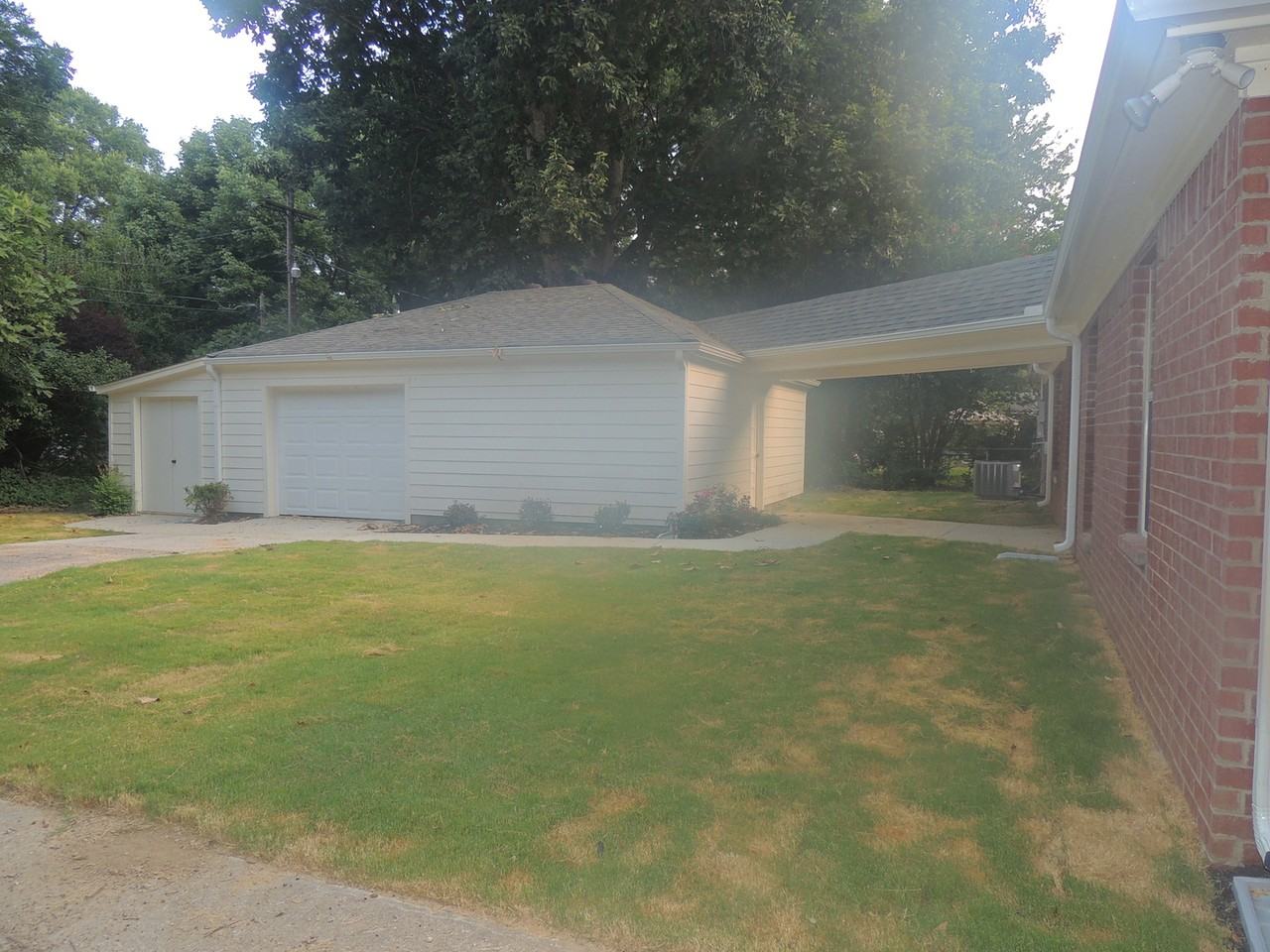 7785 Shamrock Rd - Photo 2 of 5