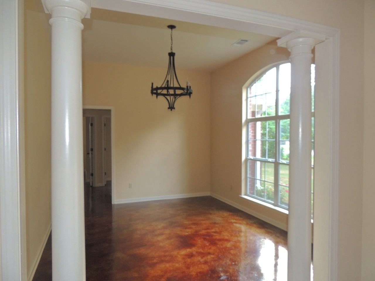 7785 Shamrock Rd - Photo 3 of 5