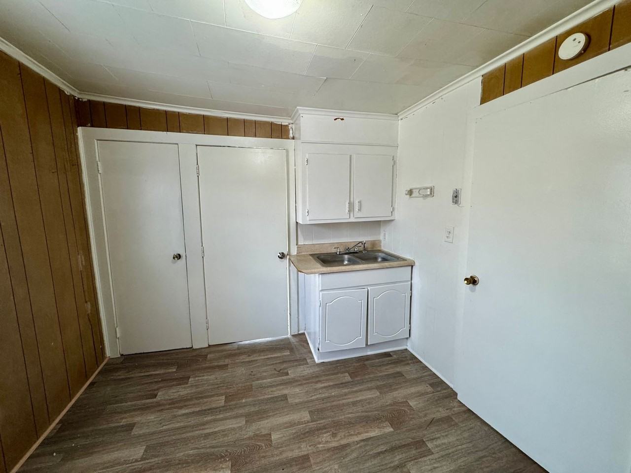 615 W Davidson Ave - Photo 7 of 9