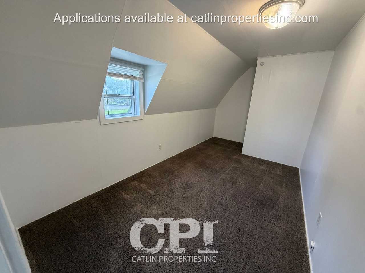 1623 1623 N 2nd A-B #B - Photo 3 of 12