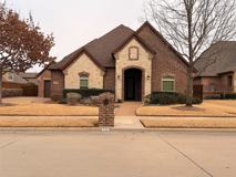 8116 Canyon Oak Dr - Photo 1 of 1