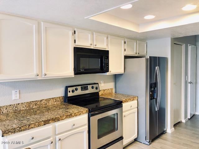 7774 N 20th Ave - Photo 5 of 12