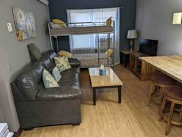 featured image of 1045 E 3rd St