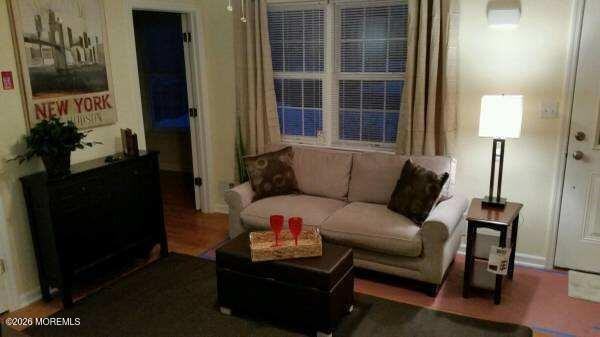 37 Michigan Ave - Photo 2 of 17
