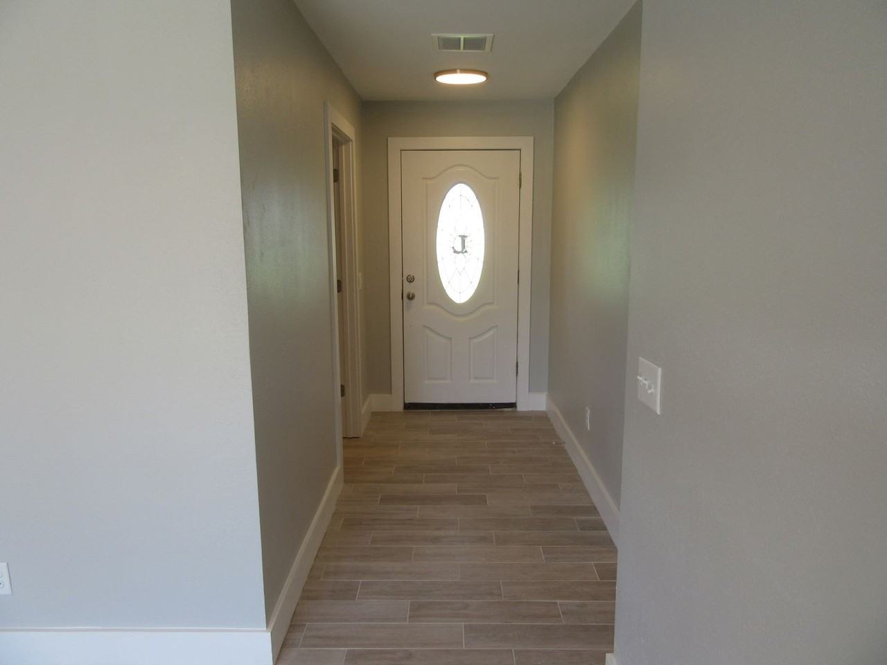 2708 Amelia Ave - Photo 6 of 42