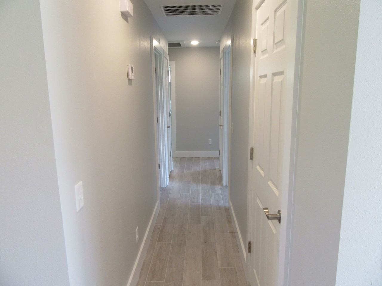 2708 Amelia Ave - Photo 7 of 42