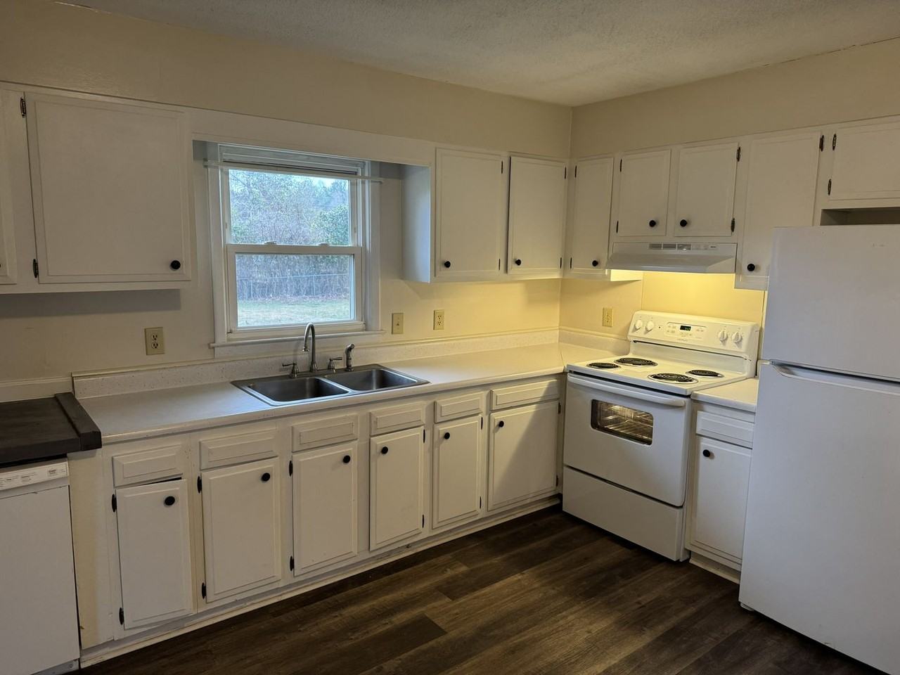 217 Pine Dale Rd - Photo 2 of 8