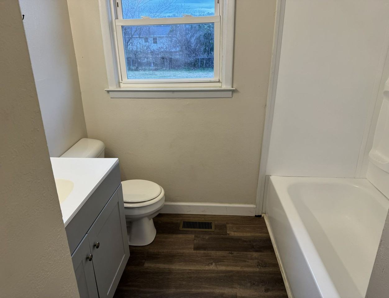 217 Pine Dale Rd - Photo 5 of 8