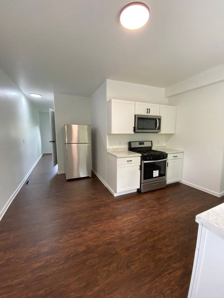 924 Excelsior St - Photo 6 of 17