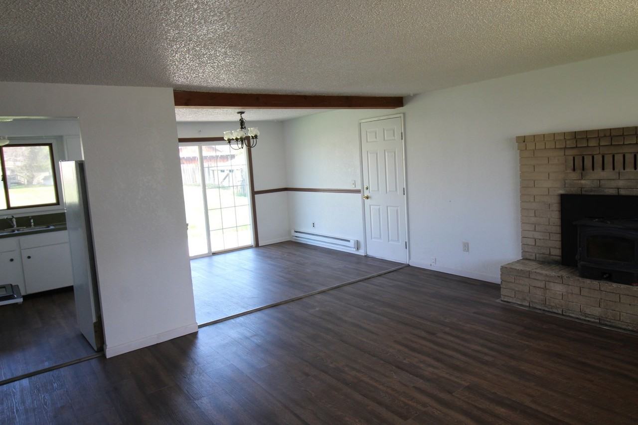 4831 Darwin Pl - Photo 3 of 20