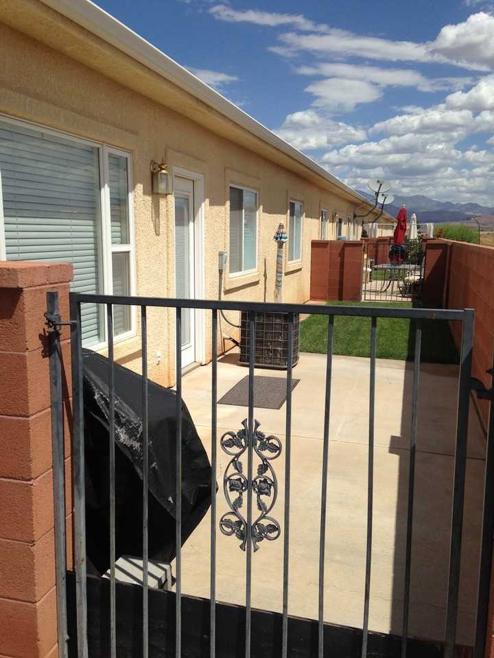 212 N 2530 W - Photo 4 of 4