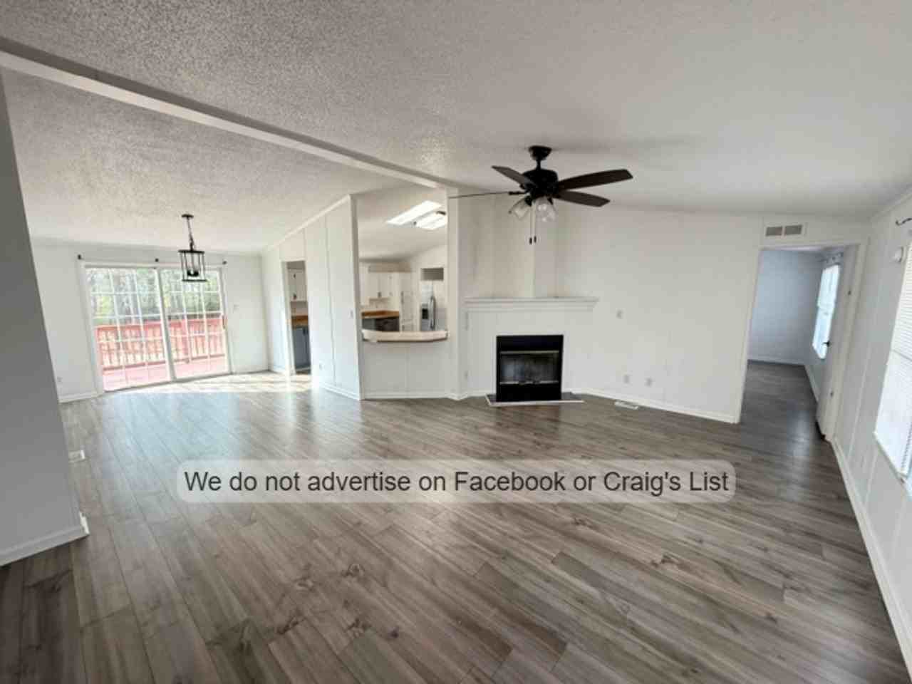 2647 Oglesby Dr - Photo 2 of 12