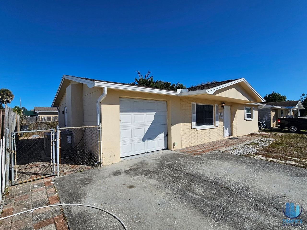 3029 Kilburn Rd - Photo 2 of 19