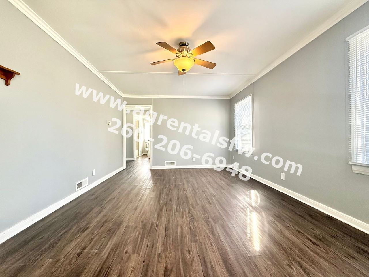 1916 E Pontiac St - Photo 2 of 14