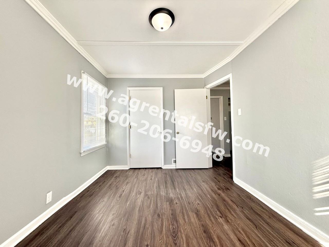 1916 E Pontiac St - Photo 5 of 14