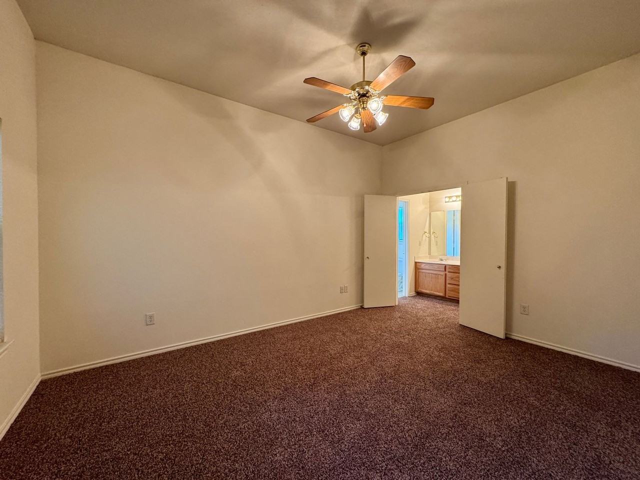 3016 Clydesdale Way - Photo 5 of 12