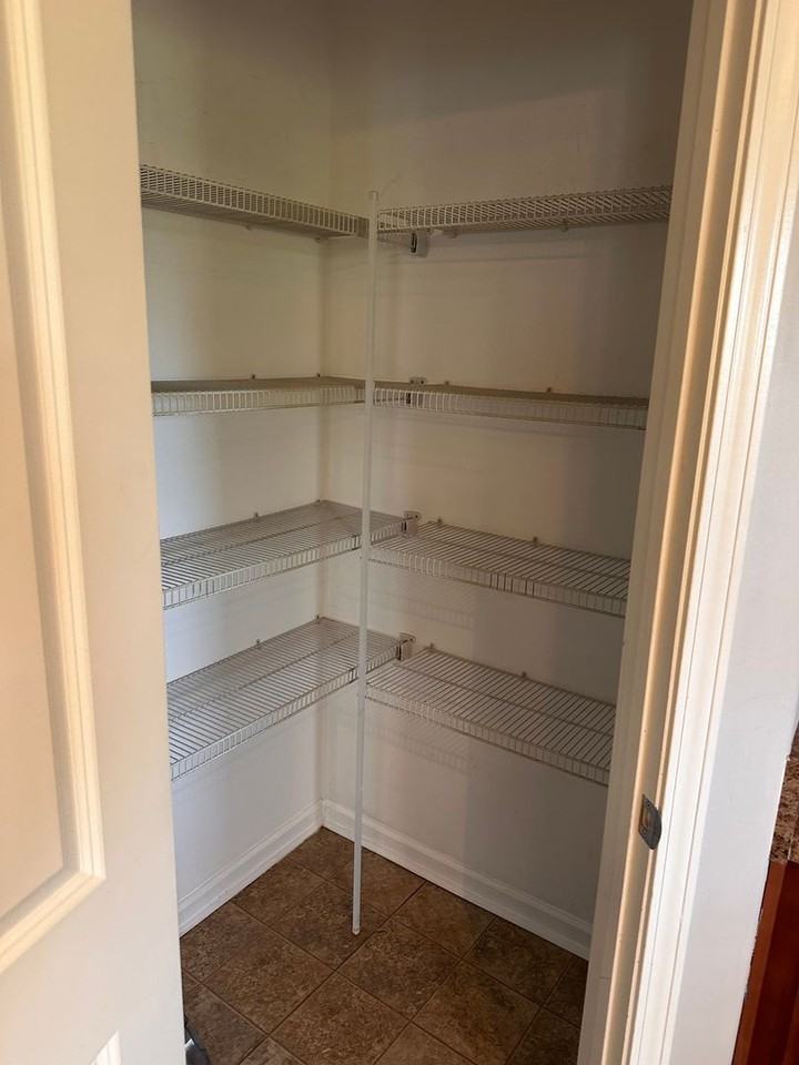 227 Chalet Rd - Photo 6 of 14