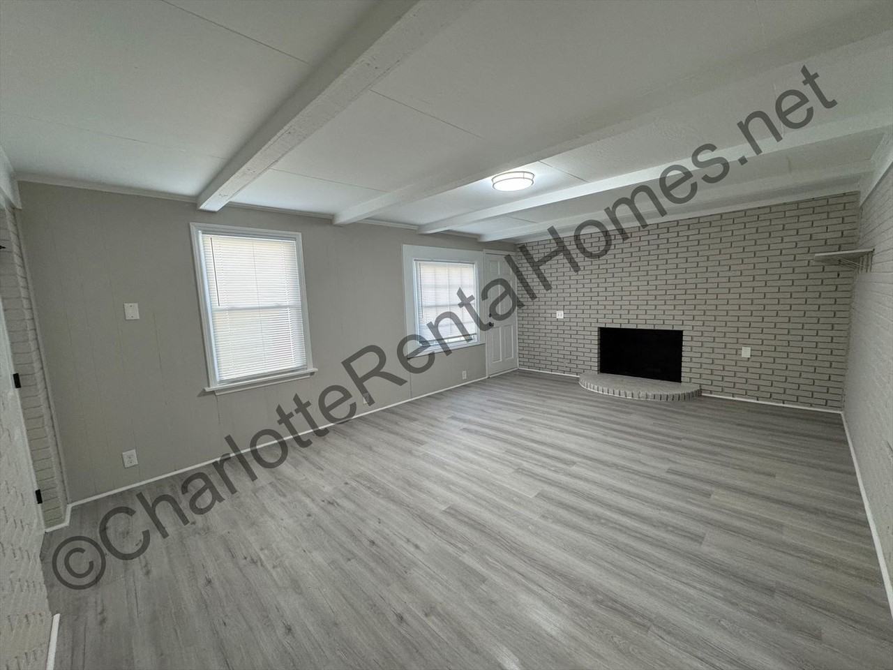 303 Turner St - Photo 7 of 12