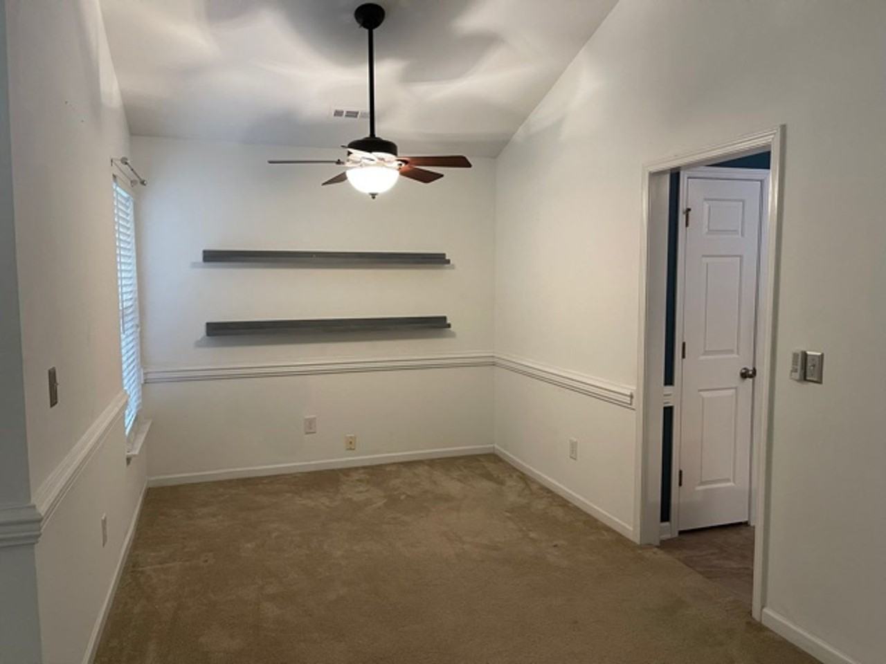 611 Walnut Crossing Dr - Photo 5 of 29