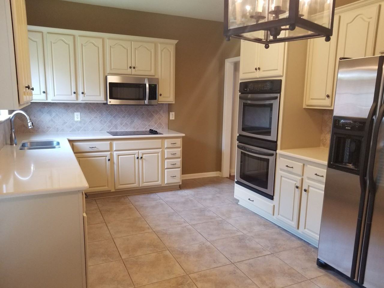 4707 Mitford Cir - Photo 7 of 17