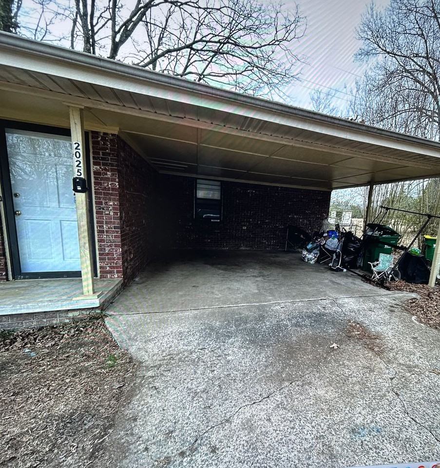 2025 Koko Dr - Photo 5 of 8