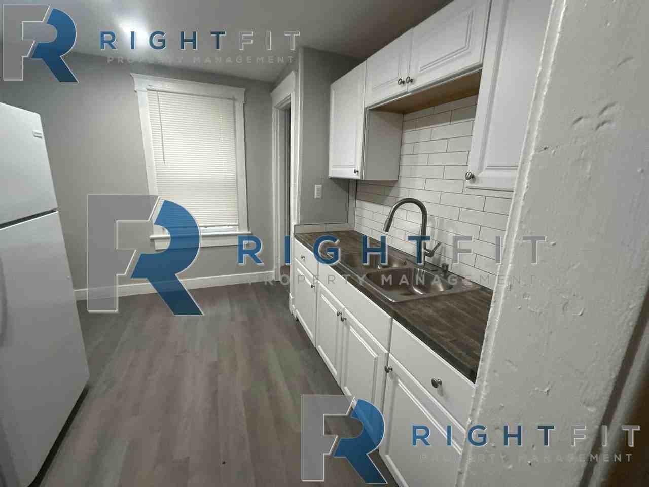 1124 Vernon Dr - Photo 6 of 18