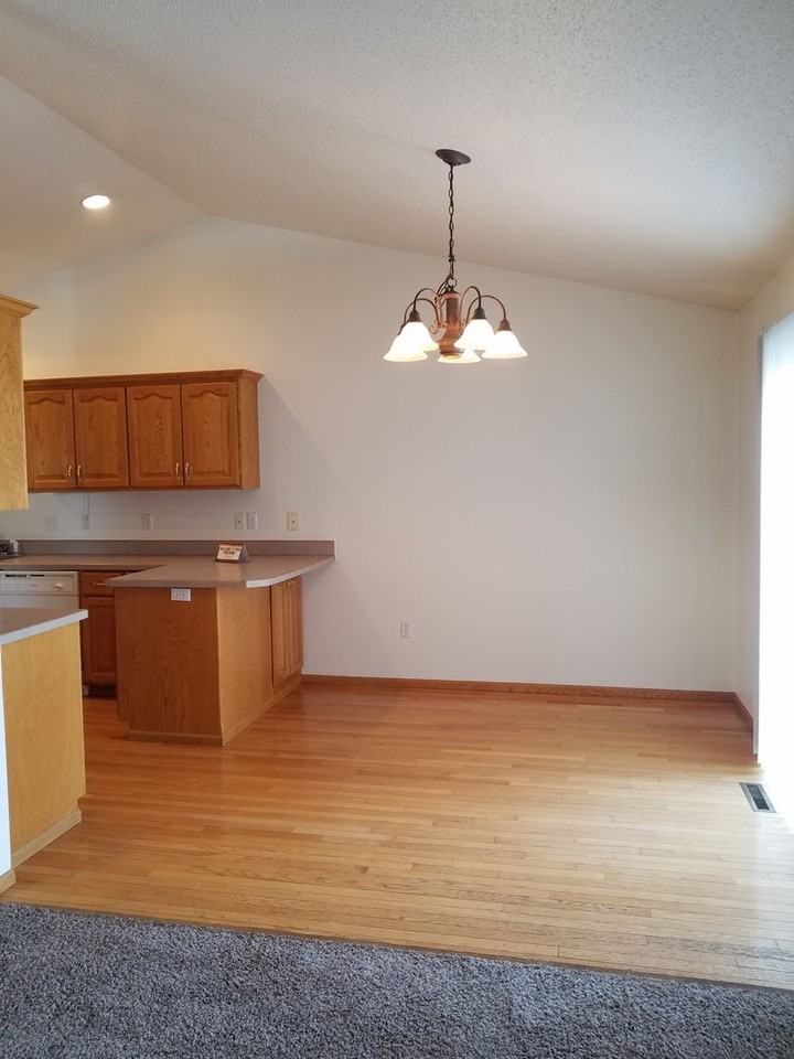 1607 51st St S - Photo 2 of 17