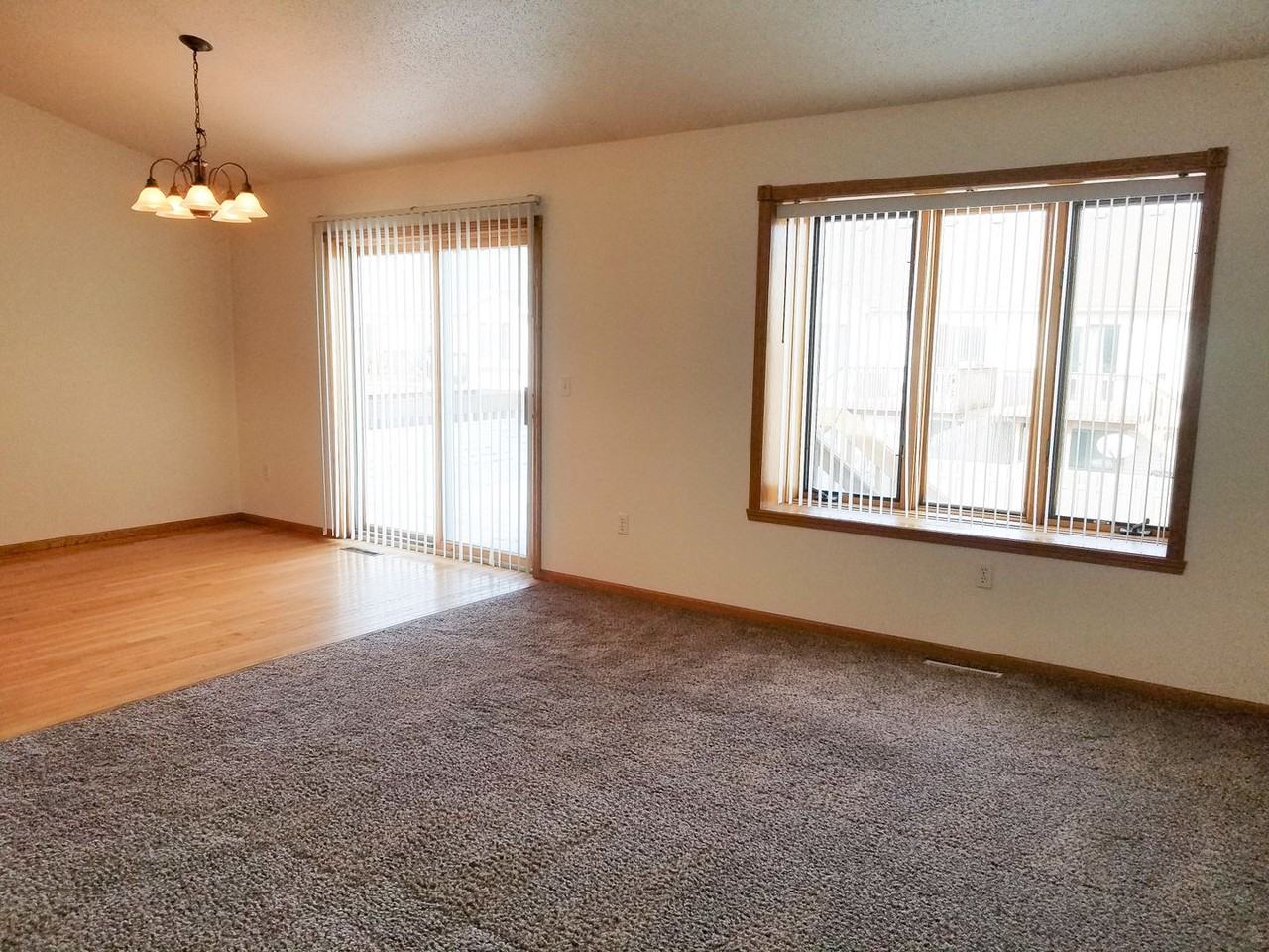 1607 51st St S - Photo 4 of 17