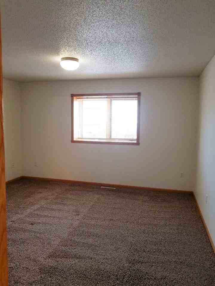 1607 51st St S - Photo 7 of 17