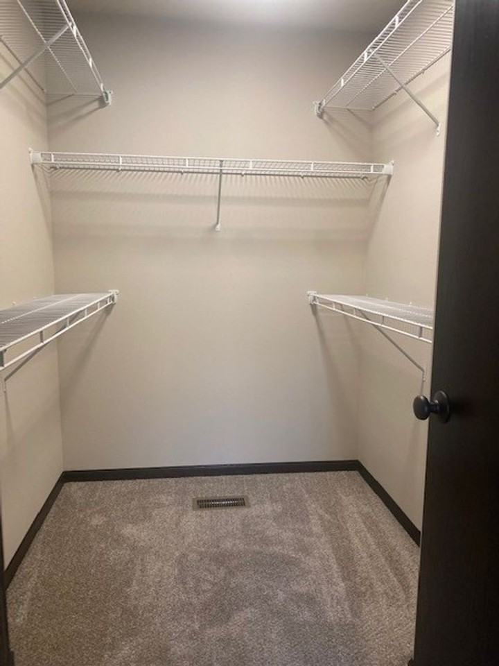 6761 71st Ave S - Photo 5 of 14