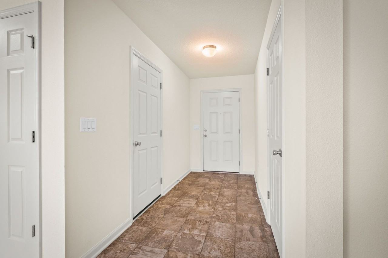 12856 Buckhorn Ln - Photo 5 of 31