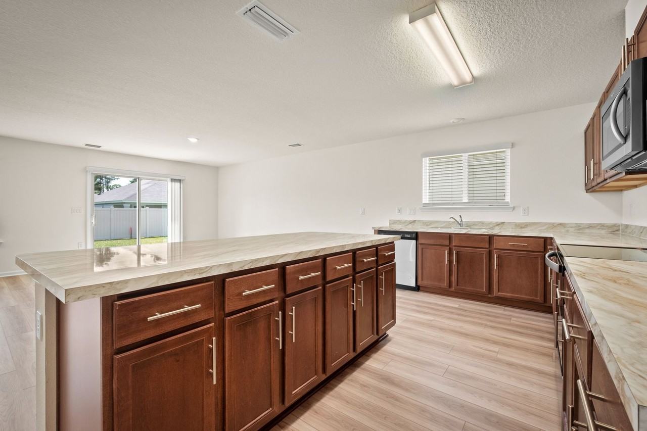 12856 Buckhorn Ln - Photo 7 of 31