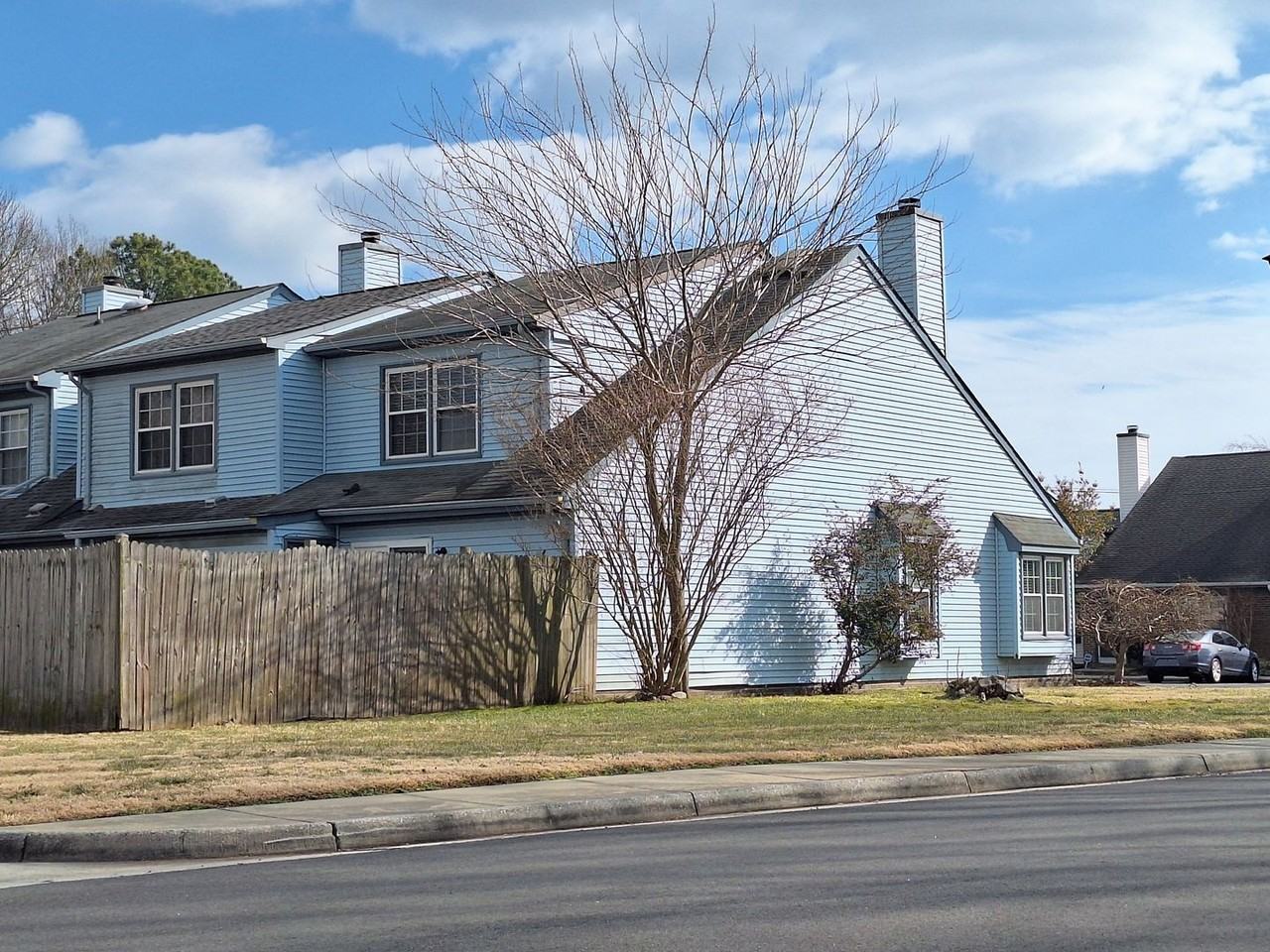 38 Parkway Dr - Photo 2 of 17