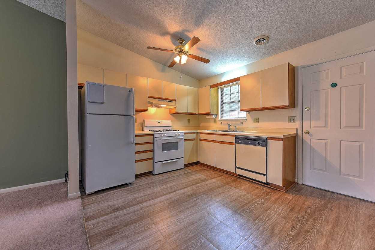 1738 Todd Dr - Photo 7 of 35