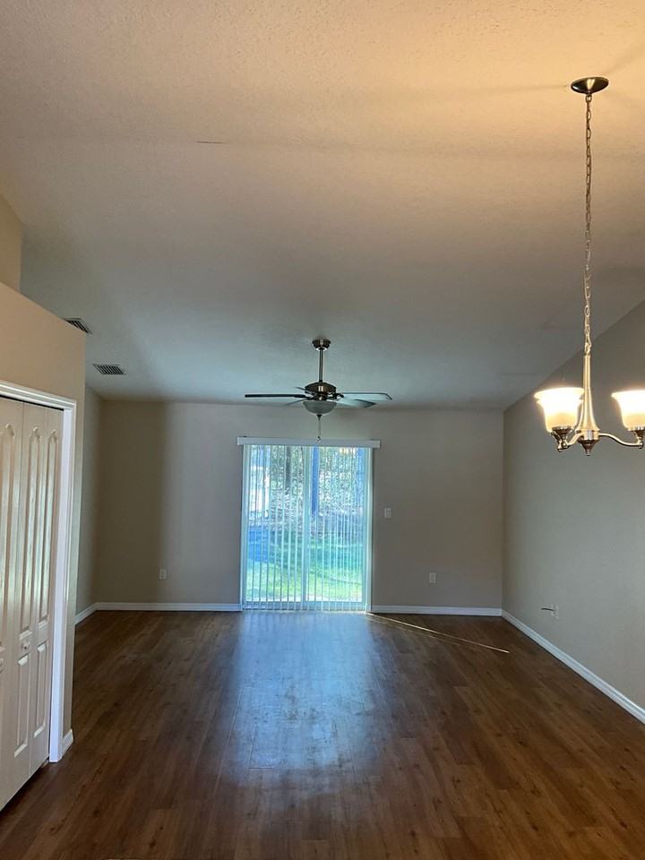 9094 N Peachtree Way - Photo 4 of 19