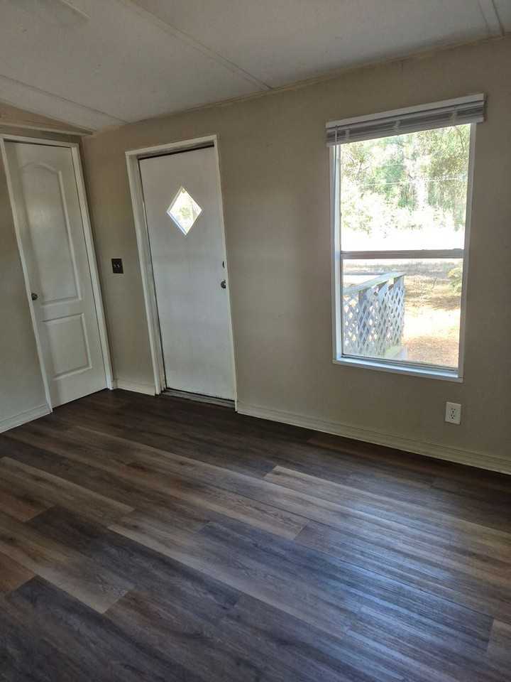 11965 Sw 147th Pl - Photo 5 of 7