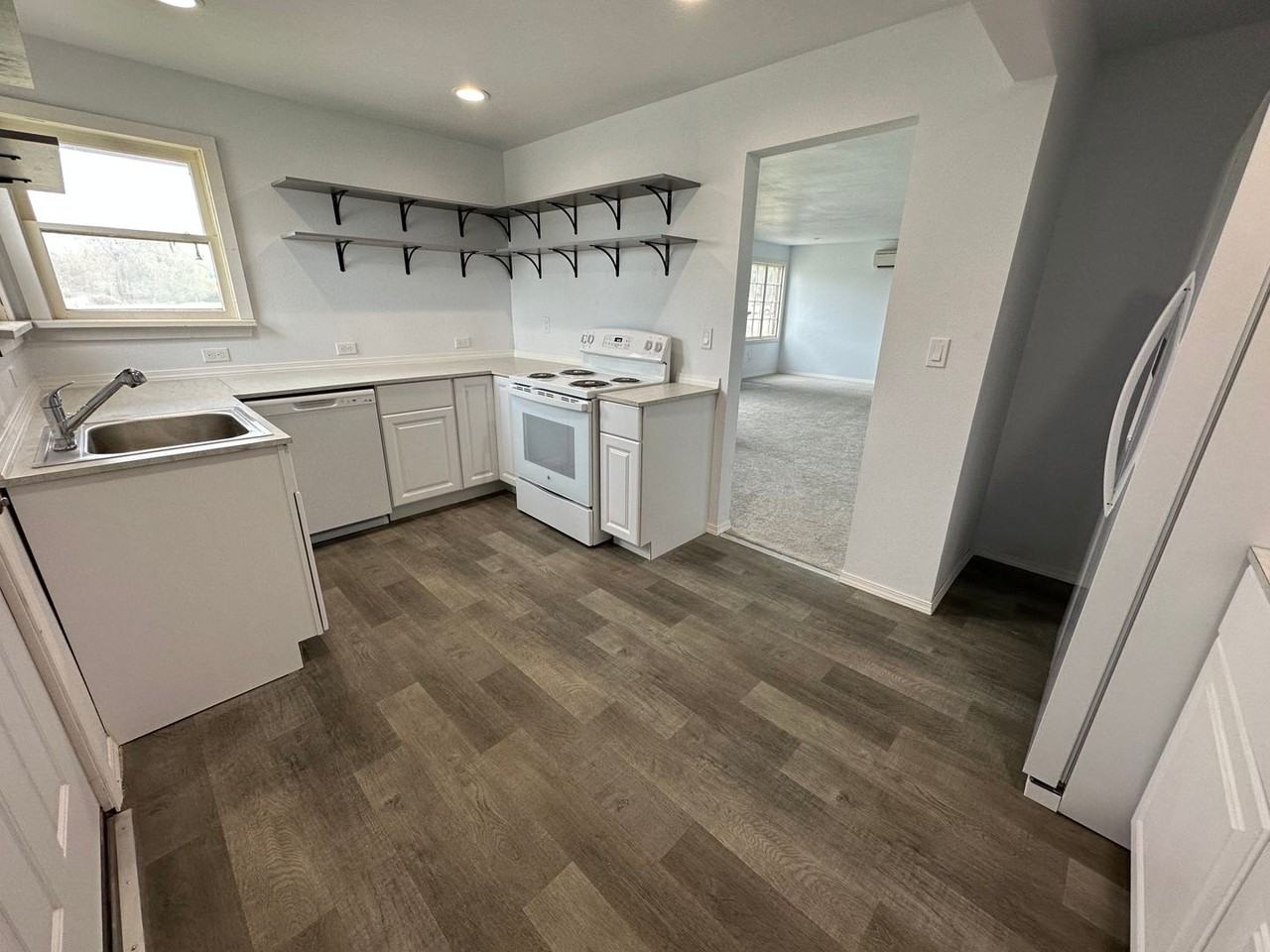 33 N Jean St - Photo 5 of 18