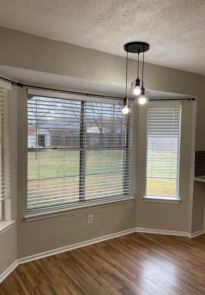 2301 Zinnia Ct - Photo 6 of 30